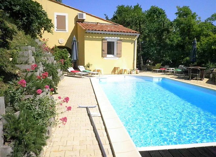 Guest house 05050006 • Holiday property Rhone-Alphes • Grand villa St Paul 