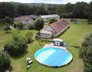 Guest house 0384807 • Holiday property Auvergne • Vakantiehuis in Braize 