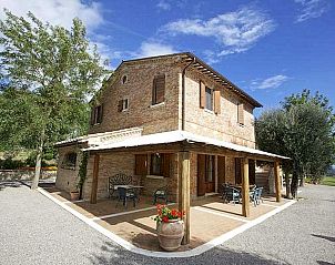 Guest house 09550812 • Holiday property Tuscany / Elba • Vakantiehuis in Chiusi met zwembad, in Toscane. 