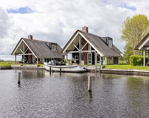 Verblijf 121302 • Vakantiewoning Sneekermeer • Watervilla 6 
