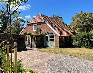 Verblijf 183208 • Vakantiewoning Noord Drenthe • Huisje in Ellertshaar 