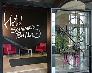 Verblijf 44421101 • Vakantie appartement Het groene Spanje • Hotel Seminario Aeropuerto Bilbao 